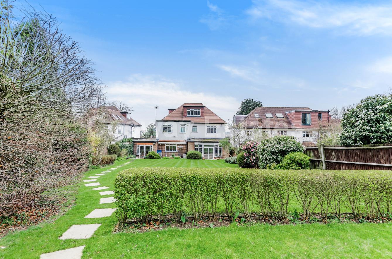 Wise Lane, Mill Hill